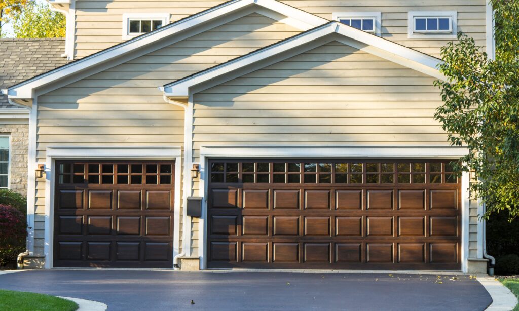 Popular Garage Door Design Trends for 2024 (Chicago & Arlington Heights)